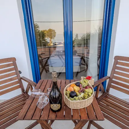 Loukas Sea View - Stegna